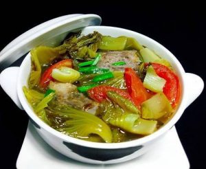 Thịt bò hầm dưa chua