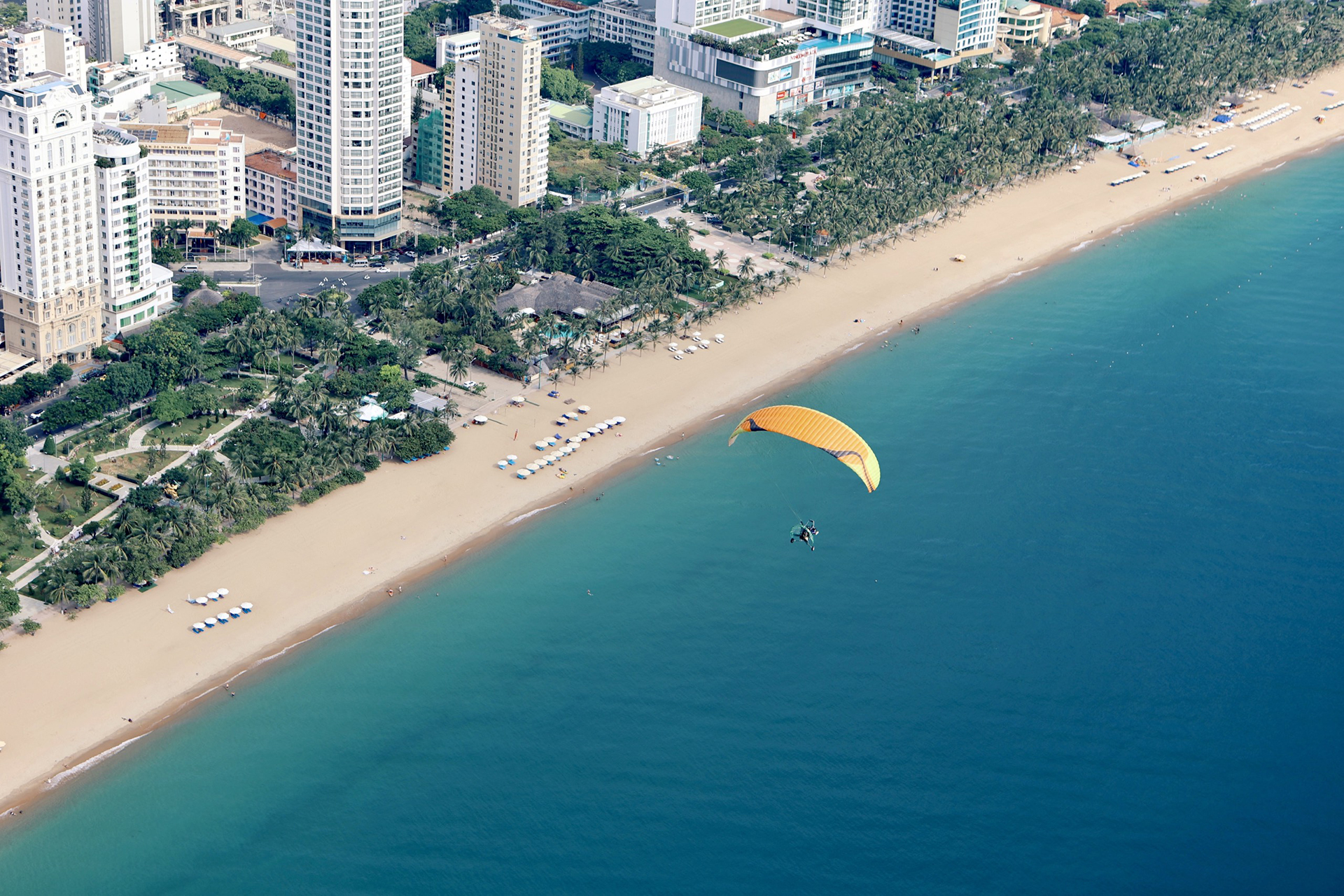 vịnh Nha Trang từ trên cao vịnh Nha Trang từ trên cao