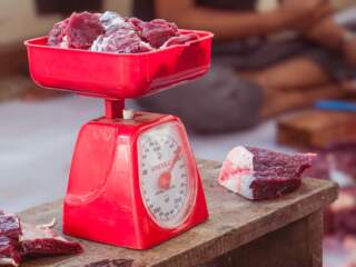 Mẹo hay: Bảo quản thịt tươi ngon trong tủ lạnh không lo bị khô