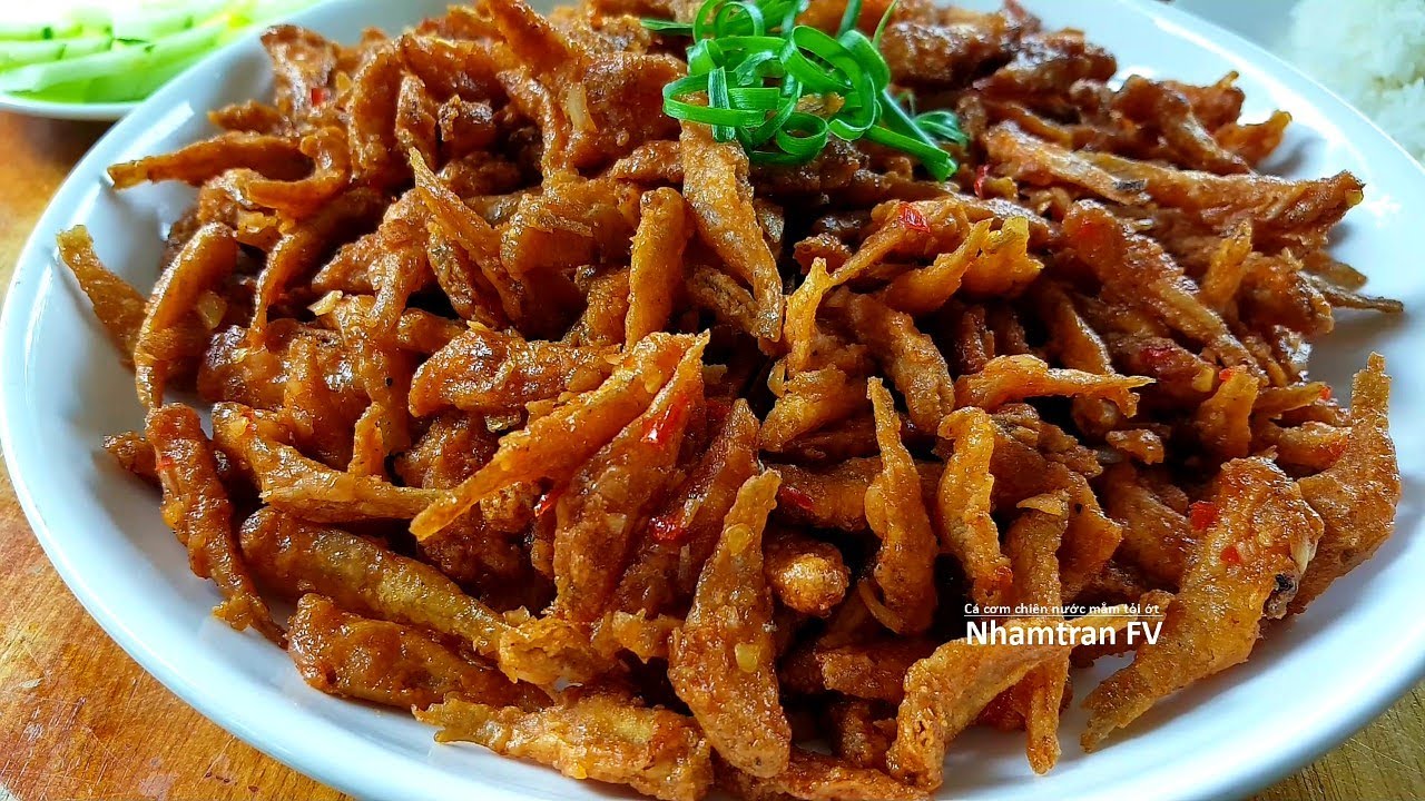 Cá chiên mắm gừng giòn rụm, đậm đà cho bữa cơm nhà