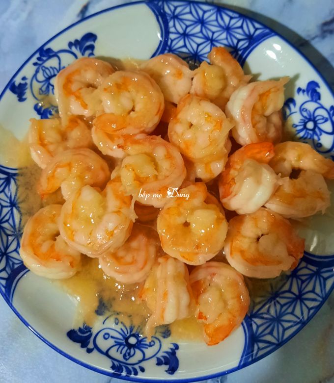 đĩa tôm rim mặn ngọt