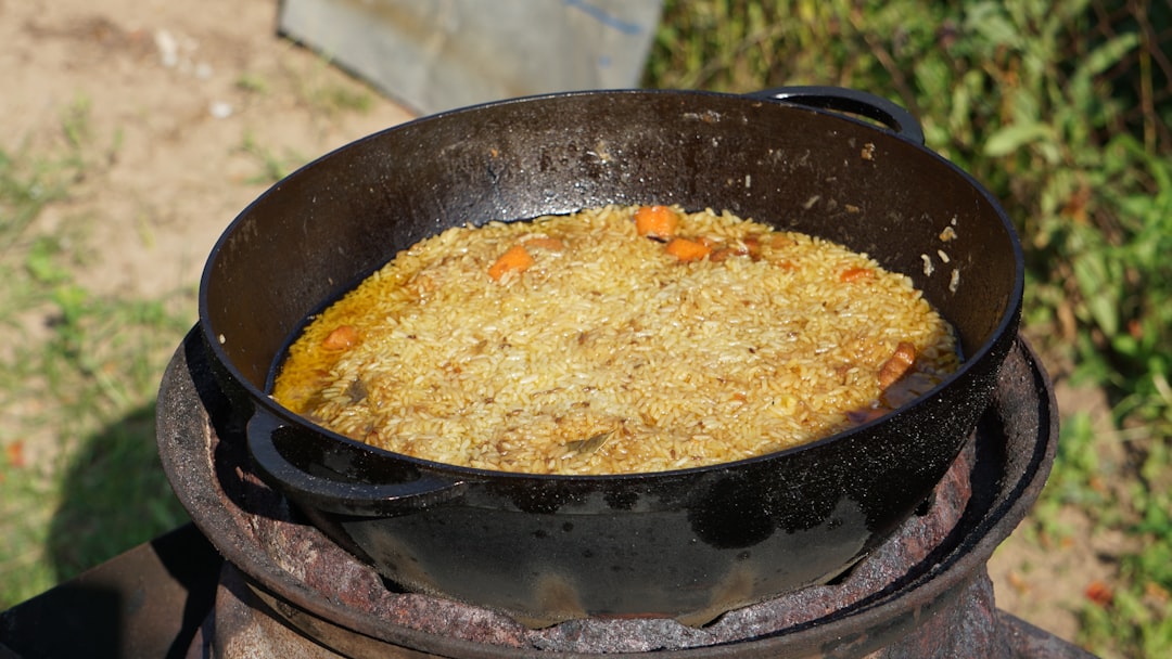 nồi cơm đang nấu nồi cơm đang nấu