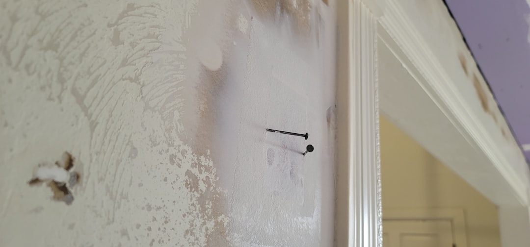 tường bếp sạch bóng