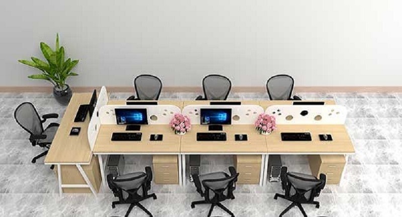 Bàn làm việc gọn gàng, ngăn nắp