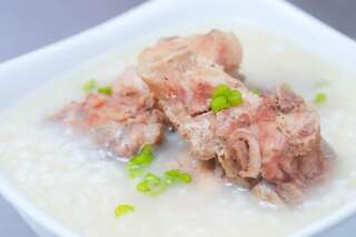 Cháo sườn non: Món ăn quen thuộc cho bữa sáng bận rộn