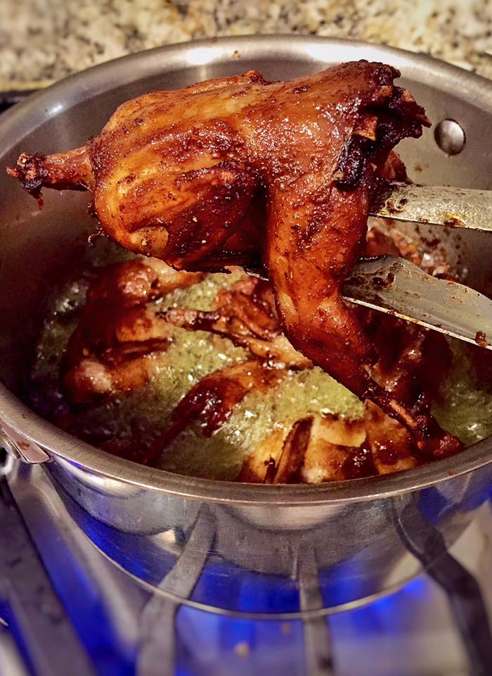 chim cút đang rôti