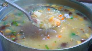 Súp hải sản: Món ngon nhanh gọn cho bữa ăn gia đình bận rộn