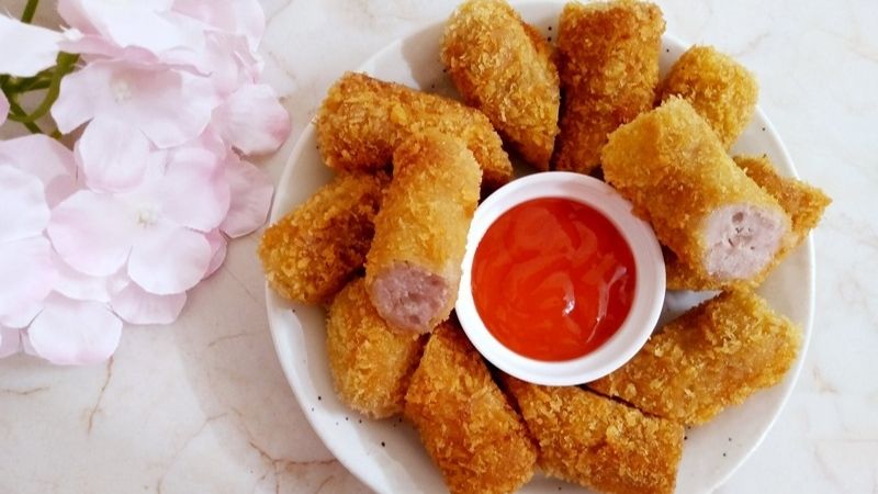 Nem chua rán tại nhà: Món ăn vặt dễ làm, chuẩn vị