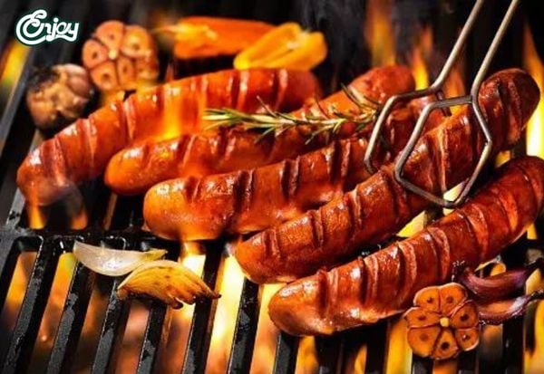 xúc xích nướng hấp dẫn