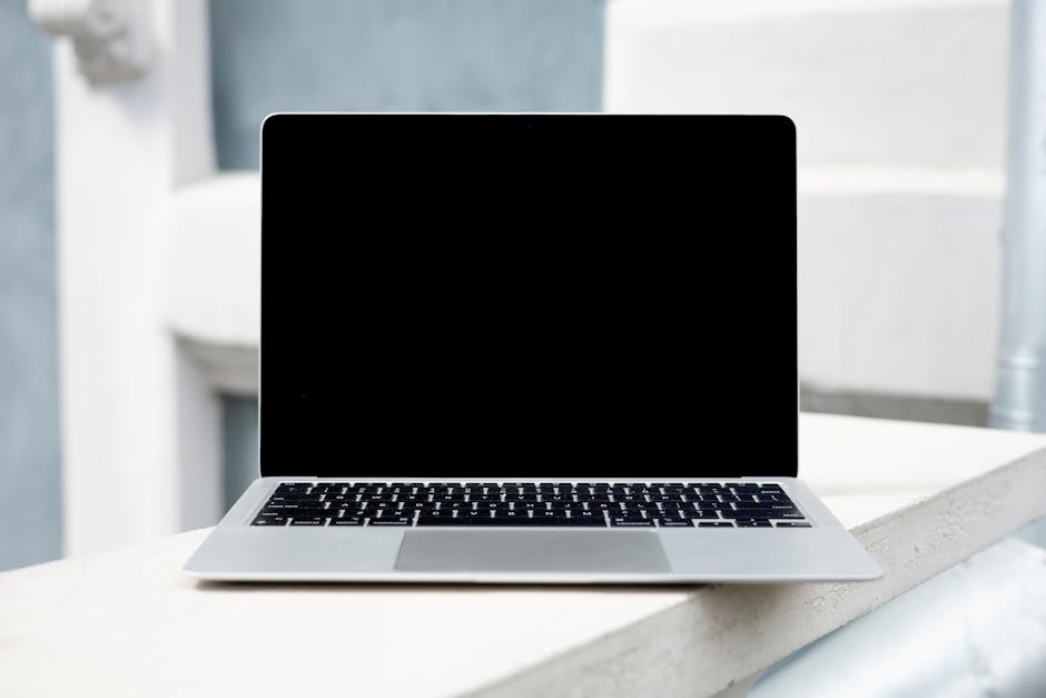 Bảo vệ thông tin: Khóa màn hình tự động khi rời máy