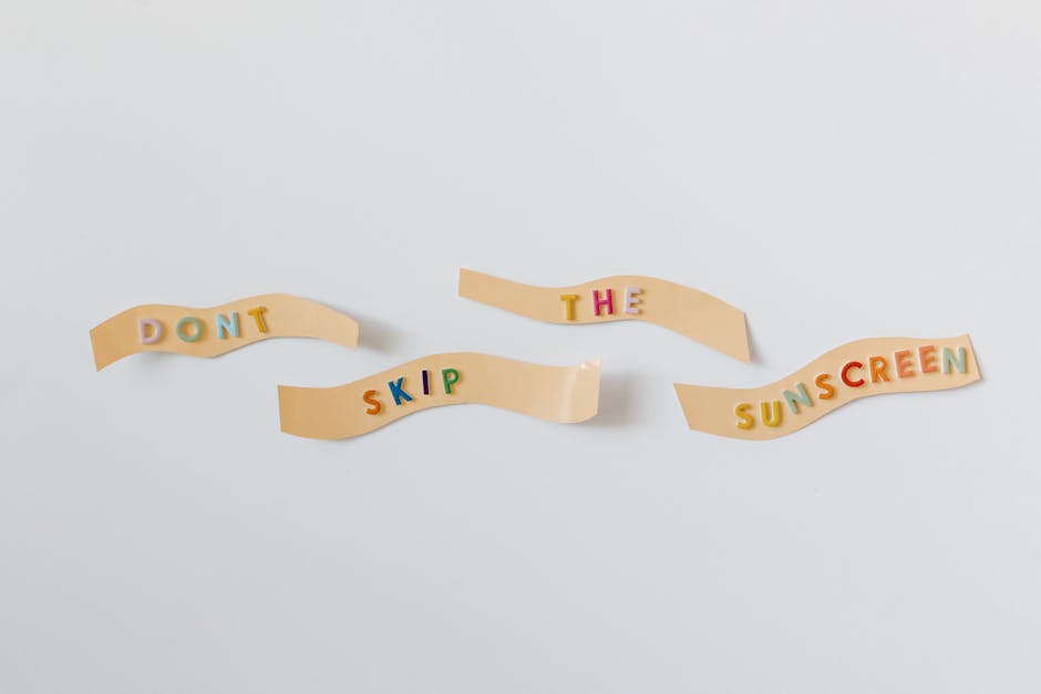 Cầu trượt kim loại dưới nắng